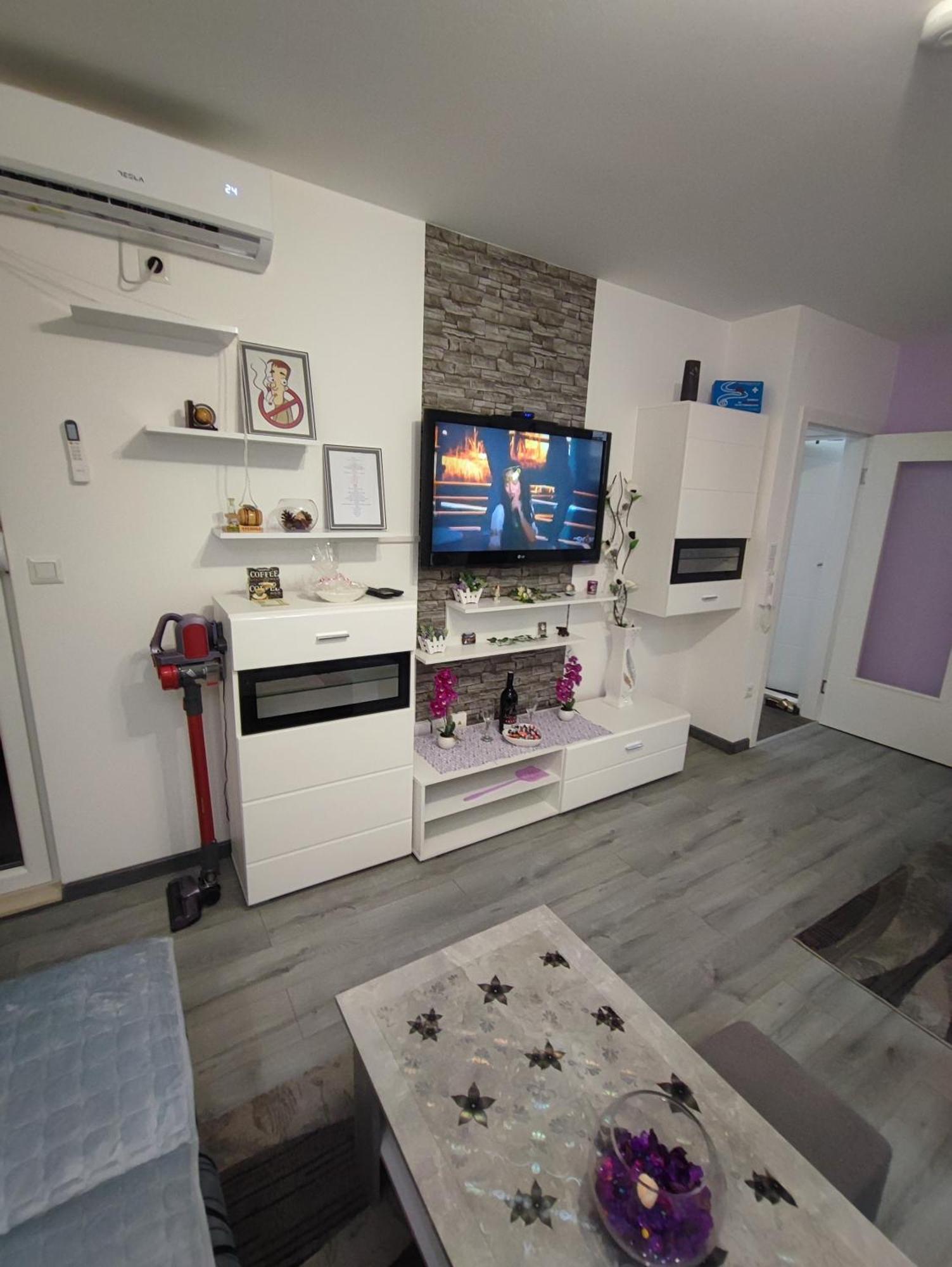 Stan Na Dan Apartman Krisfil Prnjavor Eksteriør bilde